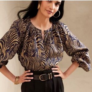 Banana Republic Women’s Linen Blue Tan Long Sleeve Animal Print 100% Shirt Sz M